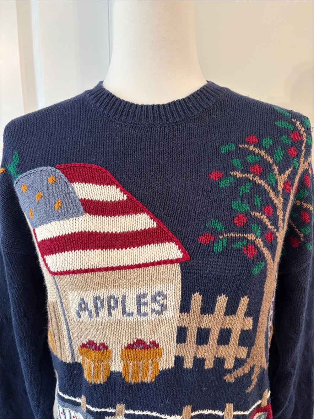 Vintage Northern Isles Navy Crewneck Sweater with Apple Barn and Quilt Motifs - Picture 2 of 14
